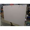 Image 2 : Easel on Stand (42 x 59 tall)