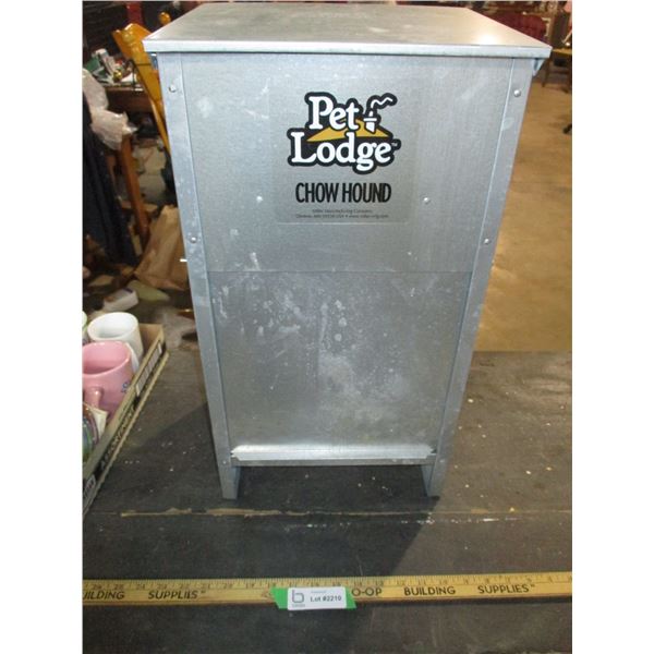 Pet Lodge Chow Hound Food Dispenser