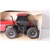 Image 2 : * Case International  Model 4994 1/16 Scale 4-Wheel Drive Tractor (NIB)