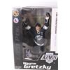 Image 2 : NHL Los Angeles Kings Wayne Gretzky Figurine (NIB)