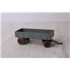 Image 3 : Dinky Toys Toy Farm Trailer