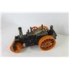 Image 2 : Vintage Metal Tractor - Plastic Steam Roller