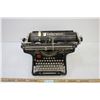 Image 1 : 1920-30's Underwood G-14 Typewriter