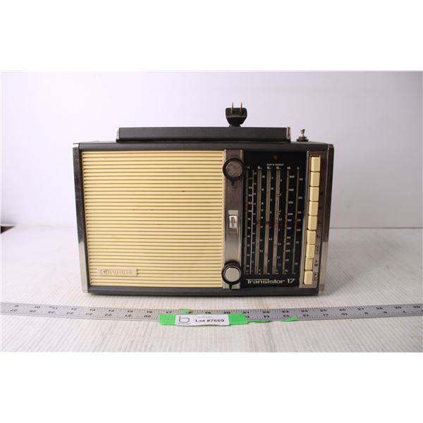 Vintage Grundig Radio