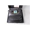 Image 3 : Remington Portable Deluxe Model 5 Typewriter in Case