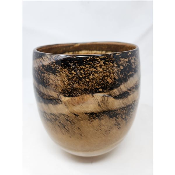 Art glass vase