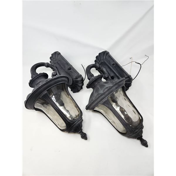 Metal outdoor lights