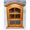 Image 1 : Display case