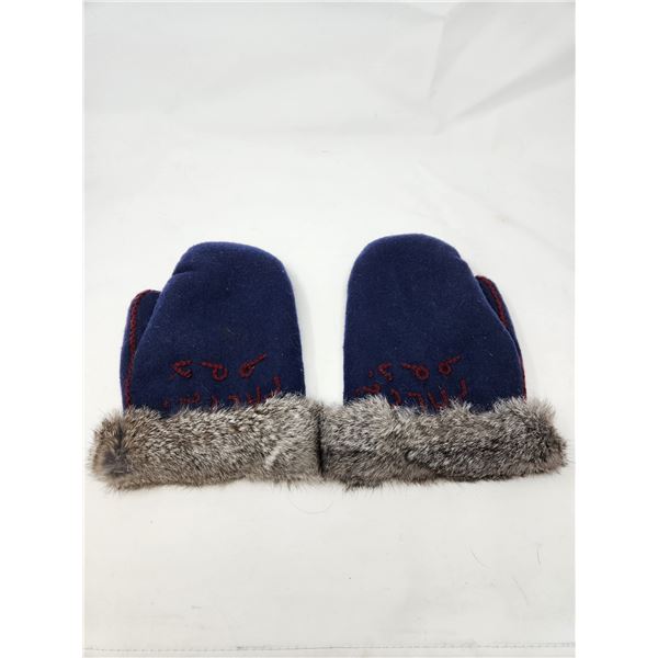 Vintage Inuit Mittens