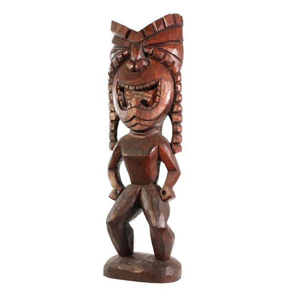 VINTAGE CARVED KU WAR GOD TIKI FIGURE WITH HOLES IN FISTS.