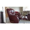 Image 4 : Lazy-Boy Leather Recliner A