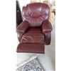 Image 5 : Lazy-Boy Leather Recliner A