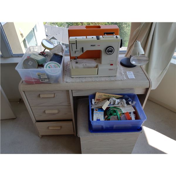 Pfaff Sewing Machine & Desk Cat C