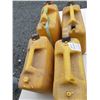 Image 4 : Diesel gas cans C