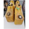 Image 5 : Diesel gas cans C