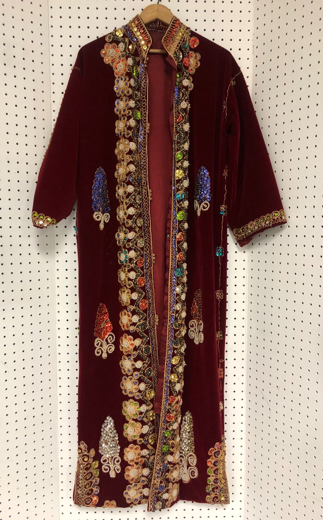 Maroon Judge Robe Decorative maroon metallic gold robe