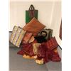 Image 1 : Group of assorted decorative pillows / sheets / drapes etc
