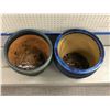 Image 2 : Set of 2 ceramic planter flower pots - approx 12 1/2" tall