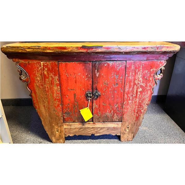 Antique Victorian mahogany 2-door cabinet - approx 34 1/2  W X 22  L X 24 1/2  H