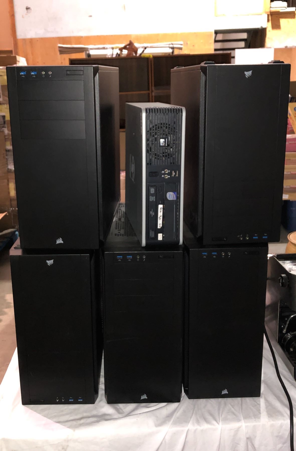 Compaq Case Group of 6 asssorted desktop computers/PCs/ PC cases - includes 1 HP ...