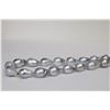 Image 3 : 16-17mm Tahitian Silver Grey Long Baroque Necklace with Gold Clasp