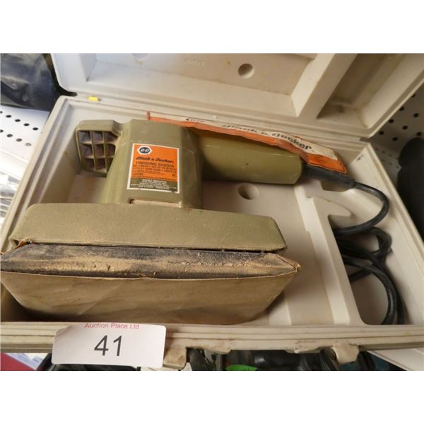Black & Decker finishing sander