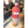 Image 1 : fire extinguisher
