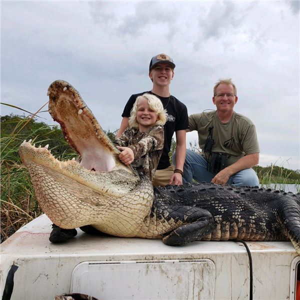 Florida Aligator and Hog Hunt for 1 Hunter