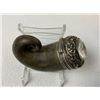 Image 5 : ANTIQUE EARLY 1800S CARVED SCOTTISH HORN POWDER SNUFF SILVER REPOSE WORK