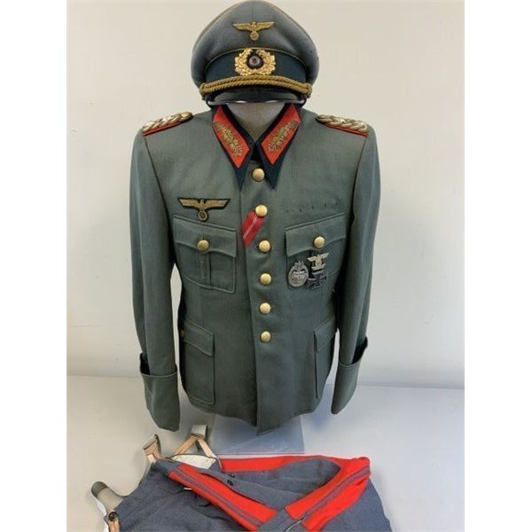 WWII GERMAN NAMED FAMOUS GENERAL OFFICER UNIFORM KNIGHTS CROSS OAKLEAVES RECIPIENT