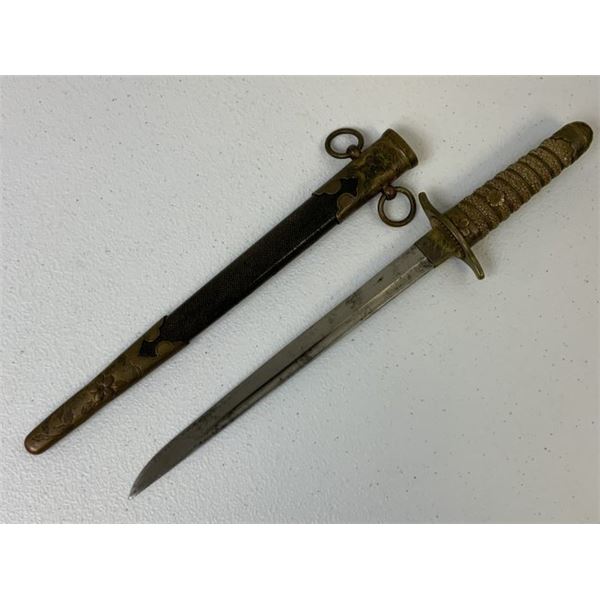 WWII JAPANESE IMPERIAL NAVY OFFICER DAGGER WITH SCABBARD