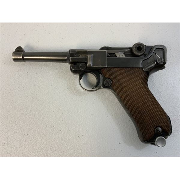 WWII NAZI GERMAN P08 LUGER 1939 DATE PISTOL 9MM