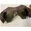 Image 7 : WWII US AIR FORCE PILOT BROWN LEATHER FLIGHT HELMET WITH GOGGLES
