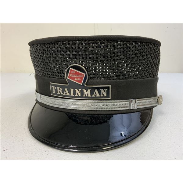 VINTAGE TRAINMAN SUMMER CAP THE MILWAUKEE ROAD RAILROAD OFFICIAL