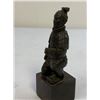 Image 5 : KNEELING CHINESE WARRIOR CARVED SOAPSTONE FIGURINE INK SEAL STAMP