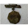 Image 2 : WWII JAPANESE MEDAL AIKOKU FUJINKAI MEMBERSHIP BADGE