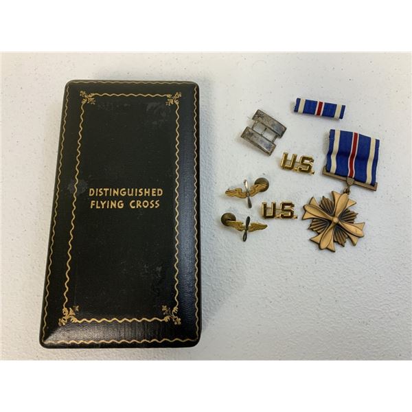 WWII US AIR FORCE PILOT DISTINGUISHED FLYING CROSS BOXED