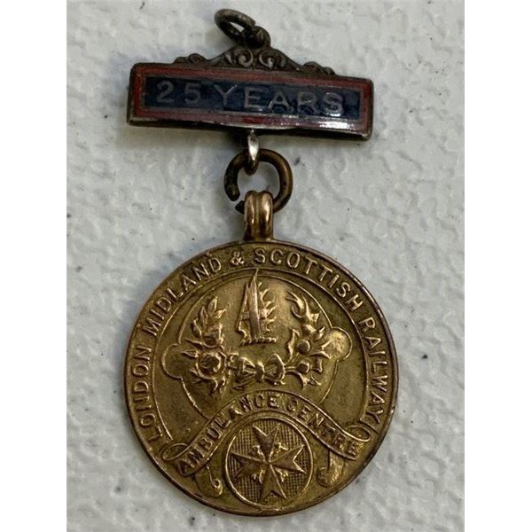 GOLD BRITISH LONDON MIDLAND & SCOTTISH RAILWAY 25 YEAR LONG SERVICE MEDAL NAMED 1941