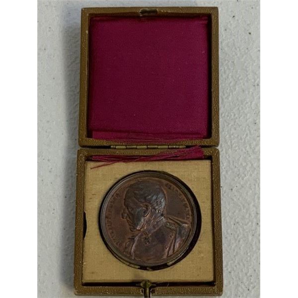 IMPERIAL GERMANY PRUSSIAN FIELD MARSHALL GRAF VON MOLTKE CASED BRONZE MEDAL