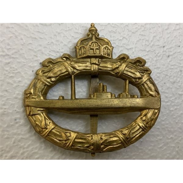 IMPERIAL GERMAN NAVY U-BOAT BADGE WWI HOLLOW BACK