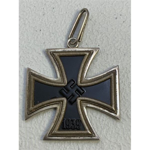 WWII GERMANY KNIGHTS CROSS OF THE IRON CROSS 1939  800 SILVER