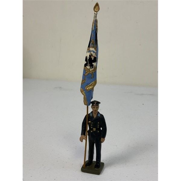 GERMAN NAZI NAVY STANDART FLAG BEARER