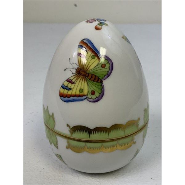 VINTAGE HUNGARIAN HEREND PORCELAIN  "BUTTERFLY" 4.5" EGG BOX