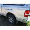 Image 12 : 2005 F150 5.4 Triton Motor 4x4 with AC, Topper, Back WIndow Missing (210 KM)
