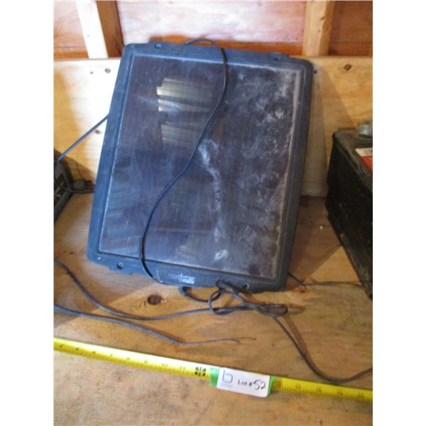Solar 12V Battery Trickle Charger (Used)