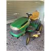 Image 1 : John Deere 100 Series Riding Mower