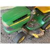 Image 2 : John Deere 100 Series Riding Mower