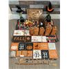 Image 1 : Assortment of Halloween and Fall Decorations