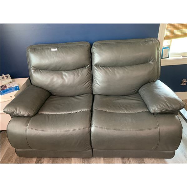 Electronic Reclining Sofa w/ Leather Care Kit (41"H x 66"W x 40"D)