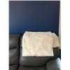 Image 7 : Electronic Reclining Sofa w/ Leather Care Kit (41"H x 66"W x 40"D)